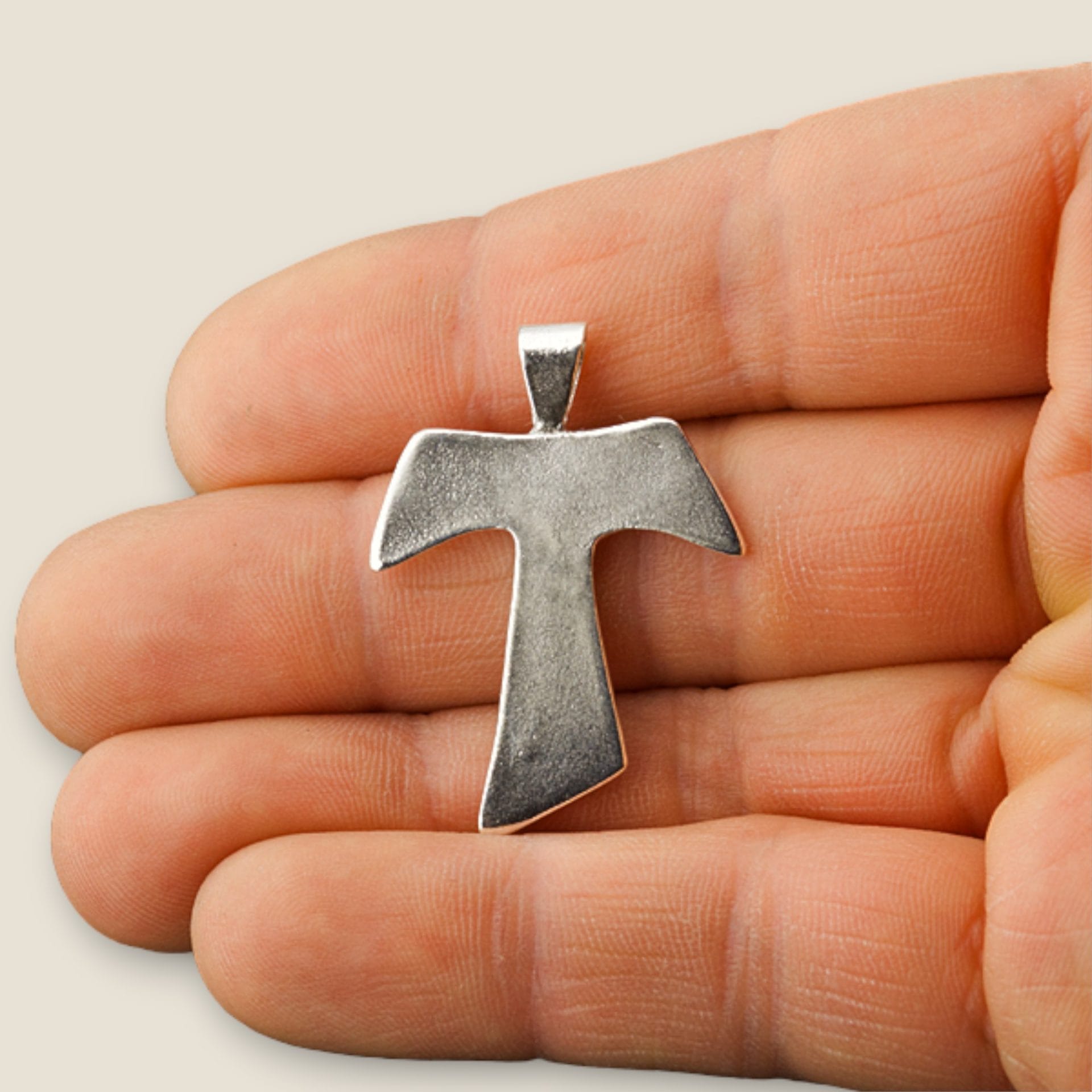 Origen y significado de la Cruz de Tau