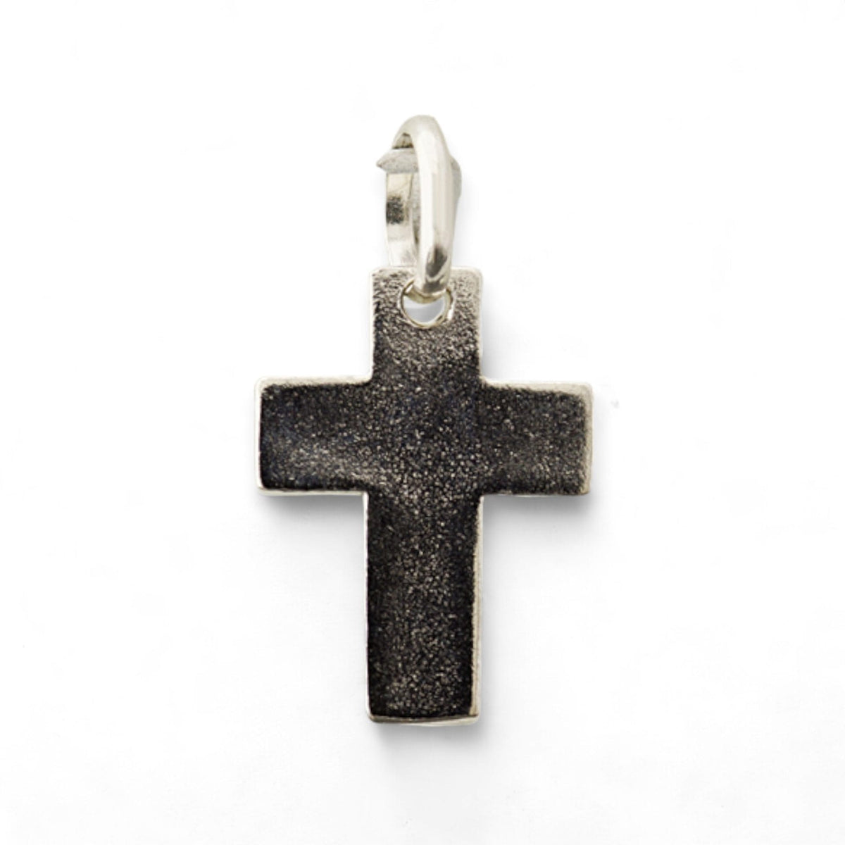 Cruz pequeña de plata