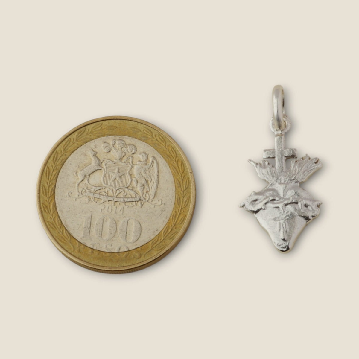 Medalla del Sagrado Corazón de Jesús en plata - vista adicional