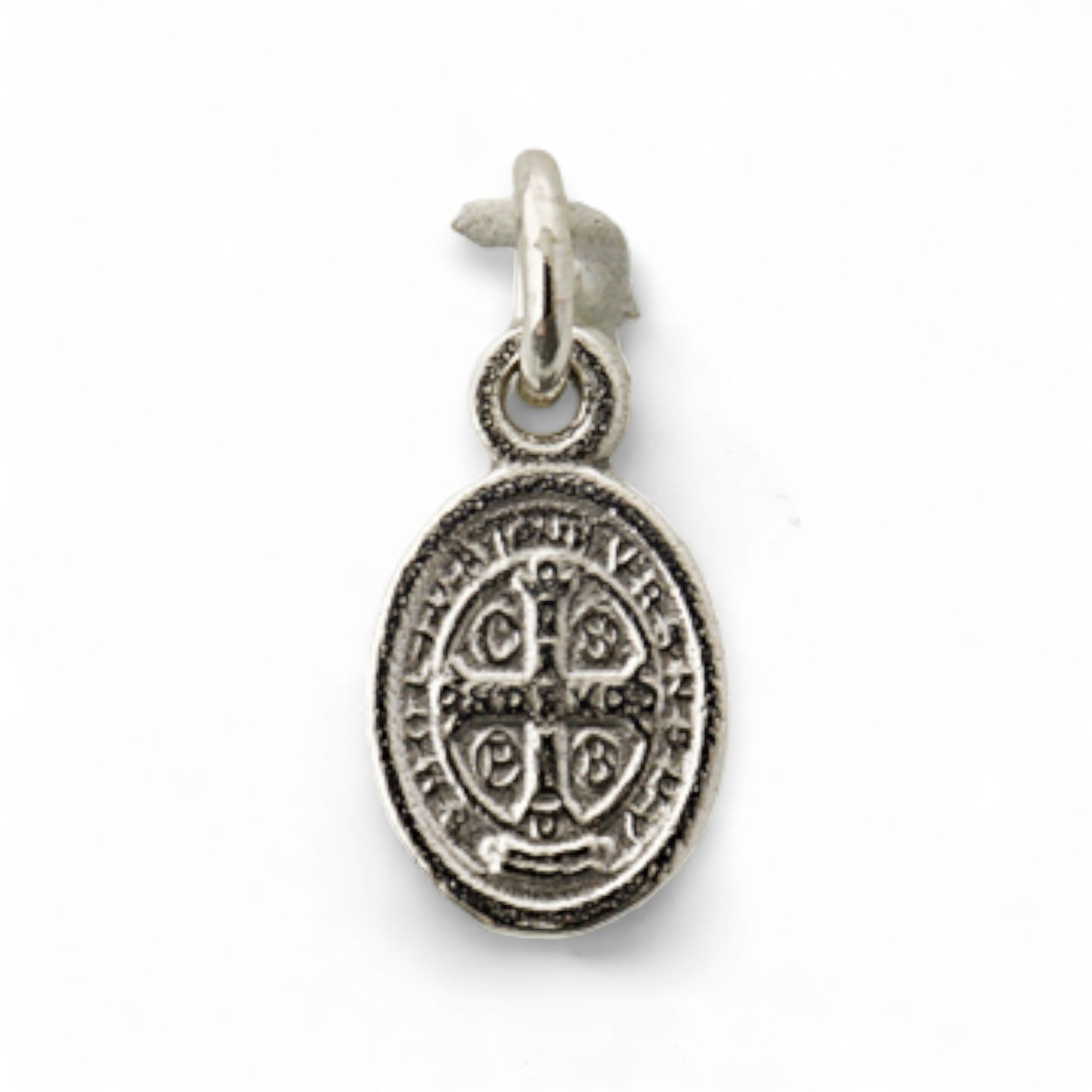 Medalla de San Benito ovalada 13mmx8mm