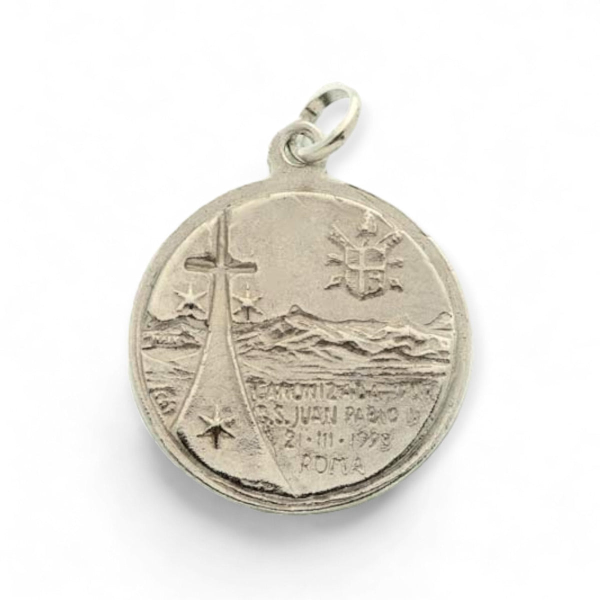 Medalla de Santa Teresa de los Andes en plata - detalle