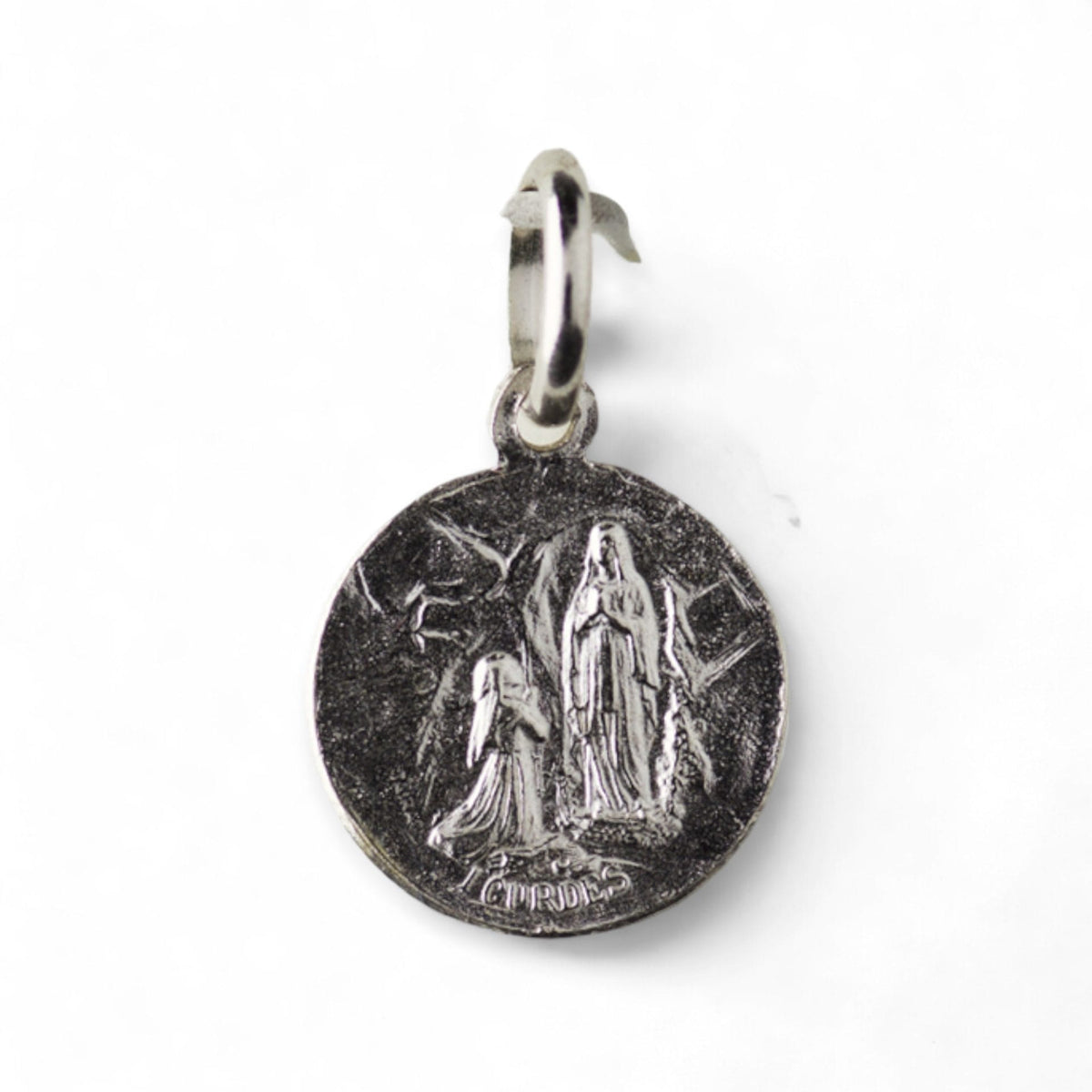 Medalla de la Virgen de Lourdes en plata - 14mm detalle