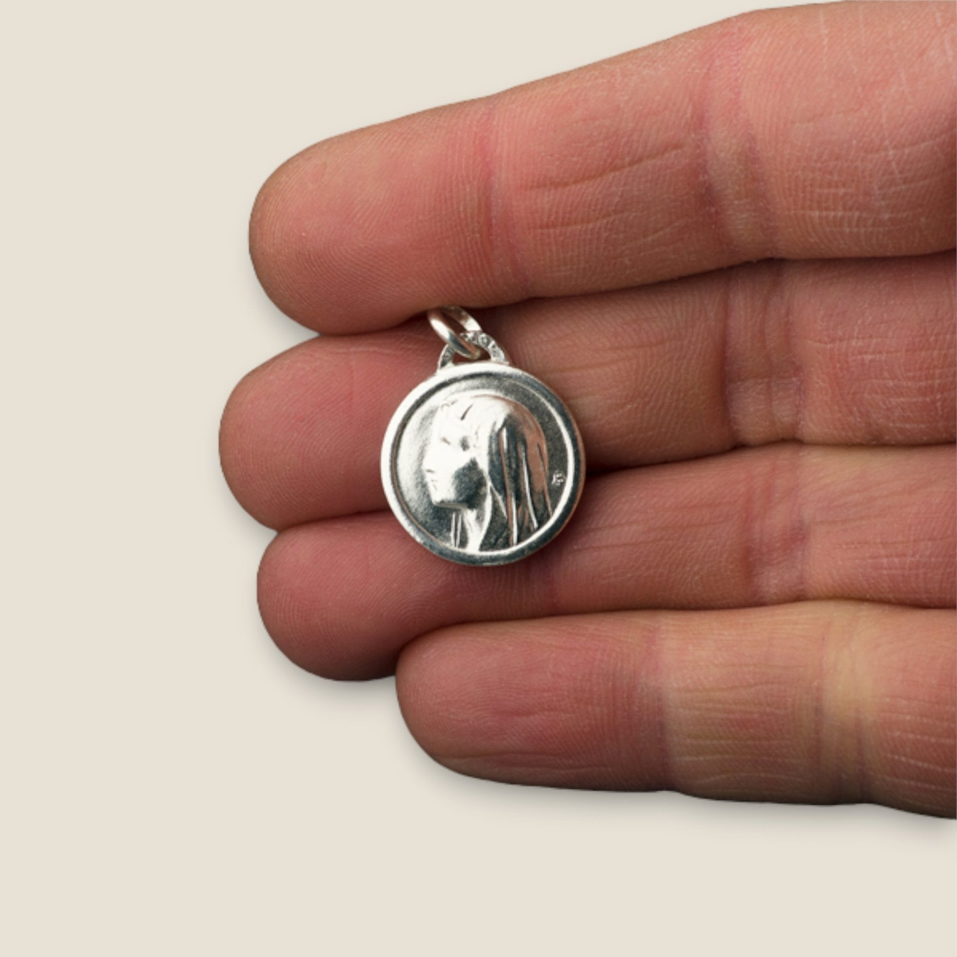 Medalla Virgen de Lourdes