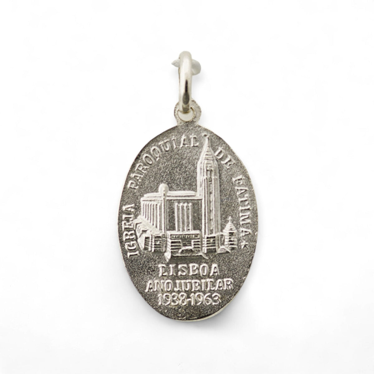 Medalla de la Virgen del Rosario en plata - detalle
