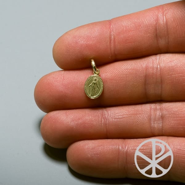 medalla milagrosa oro 18k v2 12mm mano