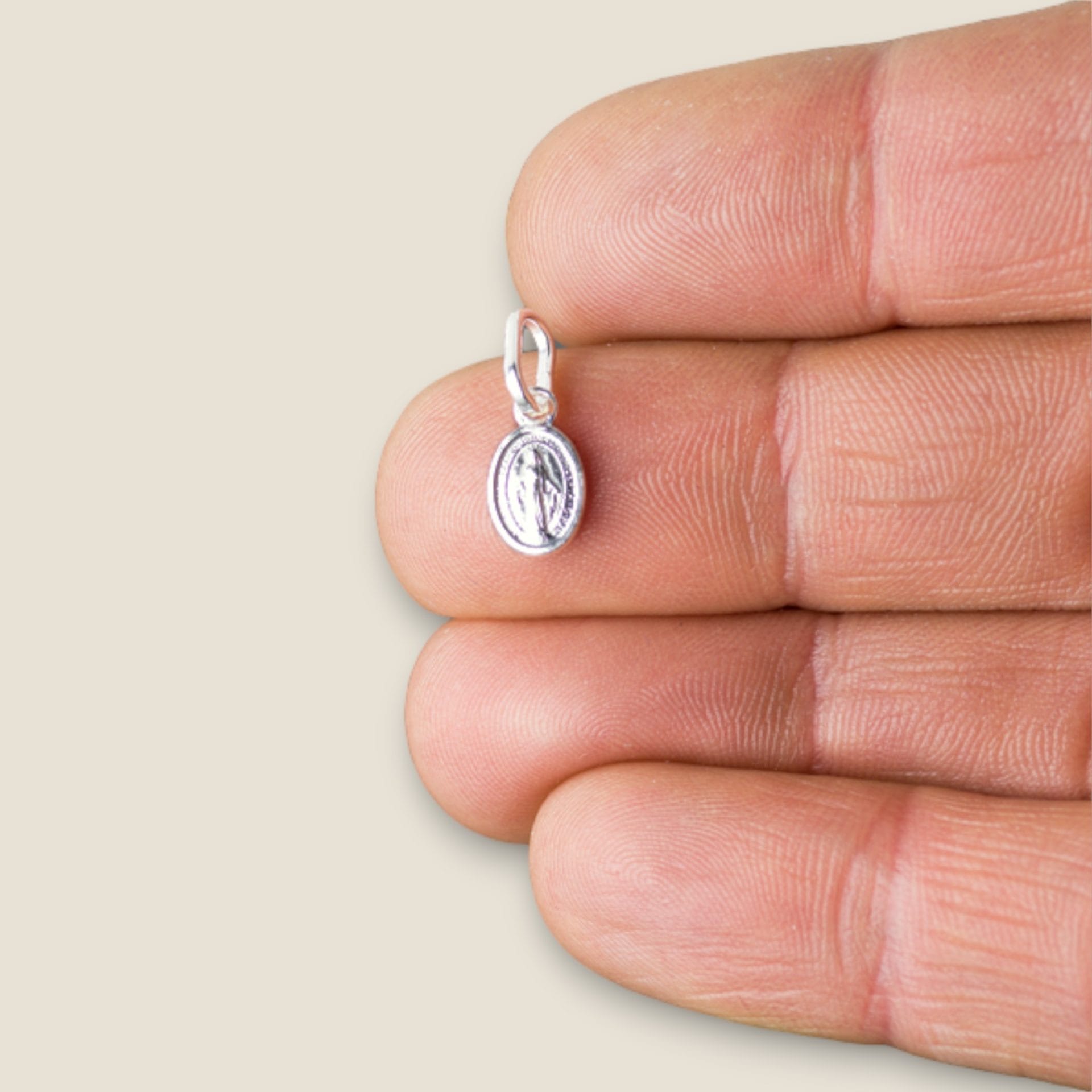 medalla milagrosa virgen de los rayos plata v2 10mm mano