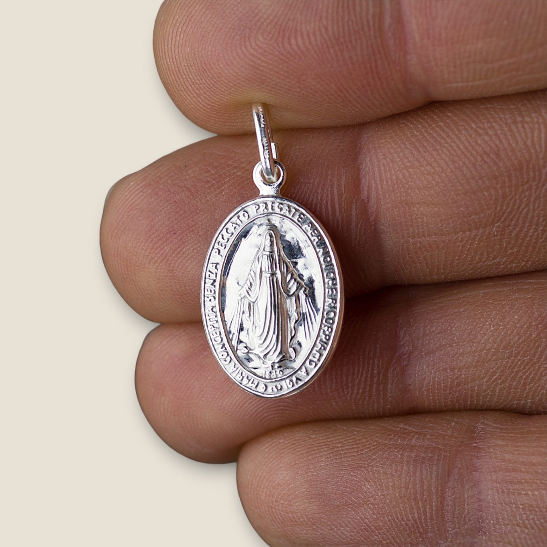 medalla milagrosa virgen de los rayos plata v2 21mm mano