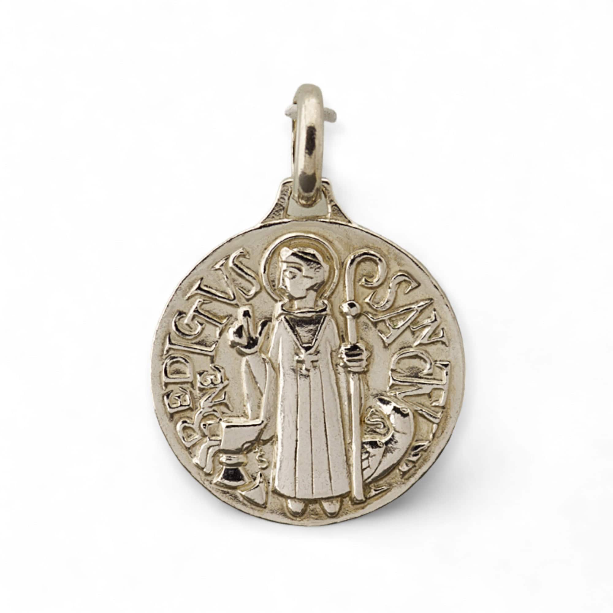 medalla san benito plata 22mm mano v2