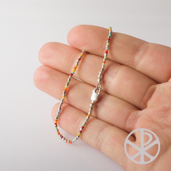 Pulsera de mostacillas con plata