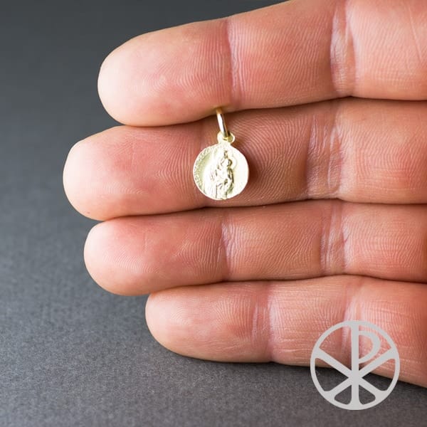 Medalla escapulario de oro 18k 10mm