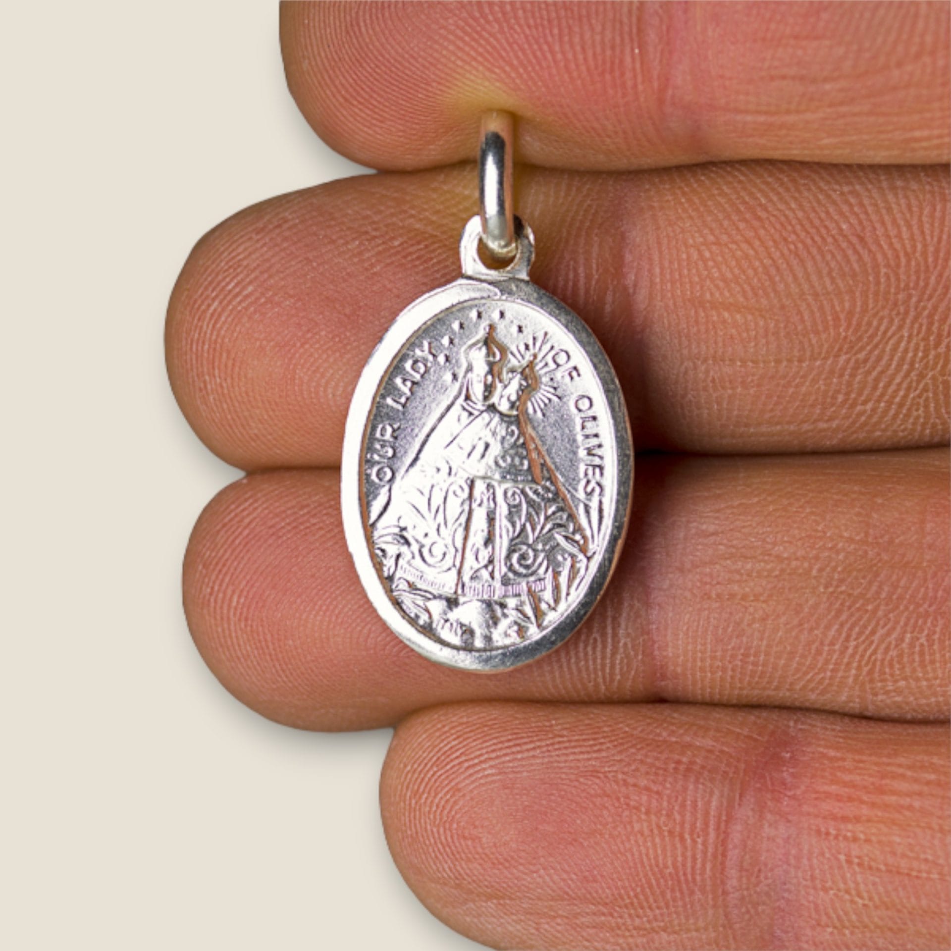 medalla-nuestra-señora-de-los-olivos