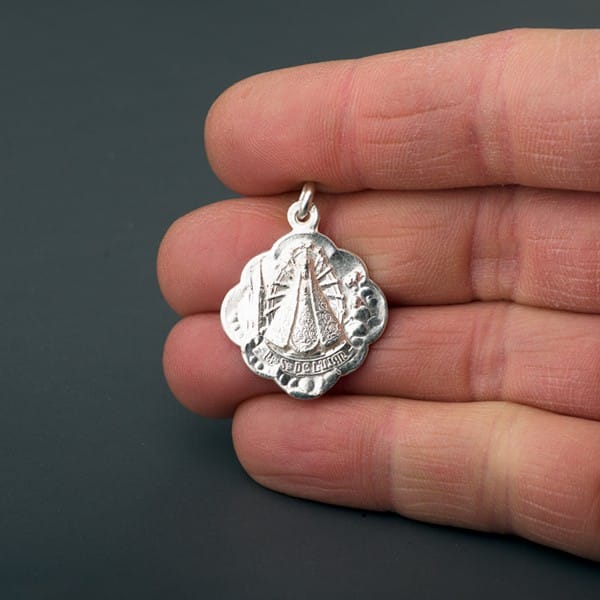 Medalla Virgen de Lujan