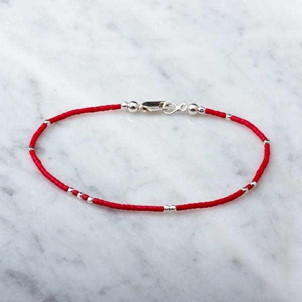 Pulsera de mostacillas con plata