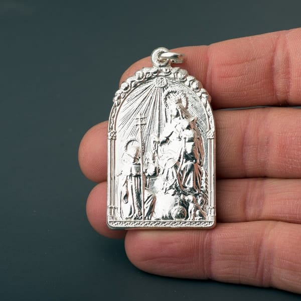 Medalla Virgen del rosario grande