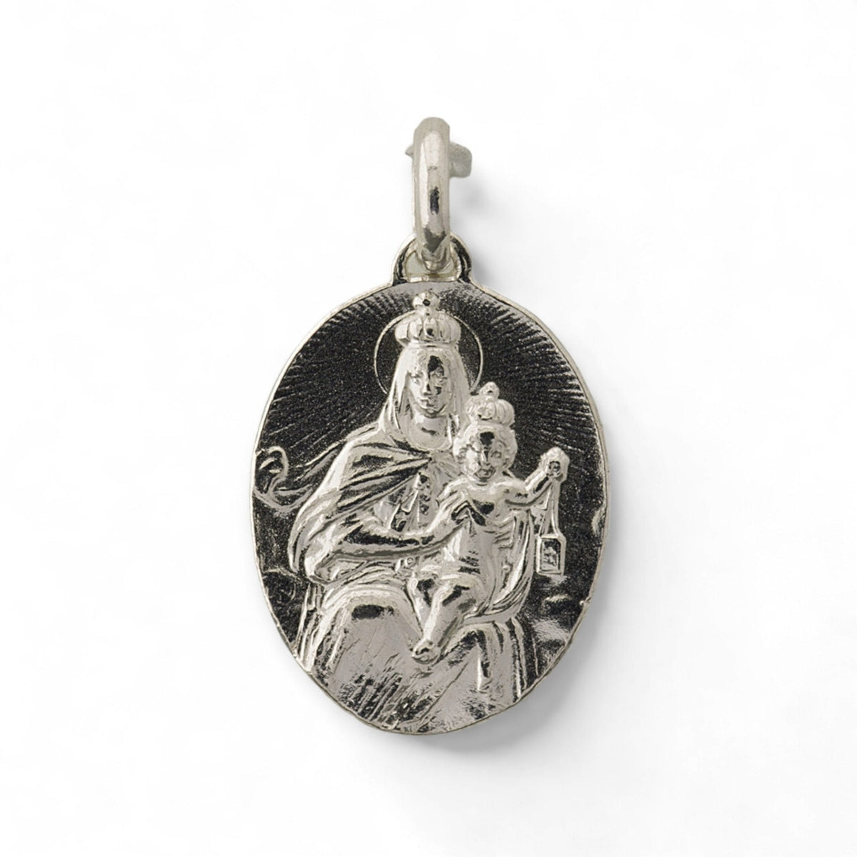 Medalla de la Virgen del Carmen en plata