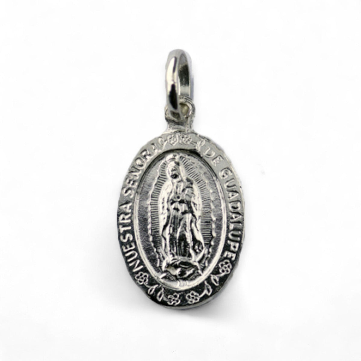 Medalla de la Virgen de Guadalupe en plata