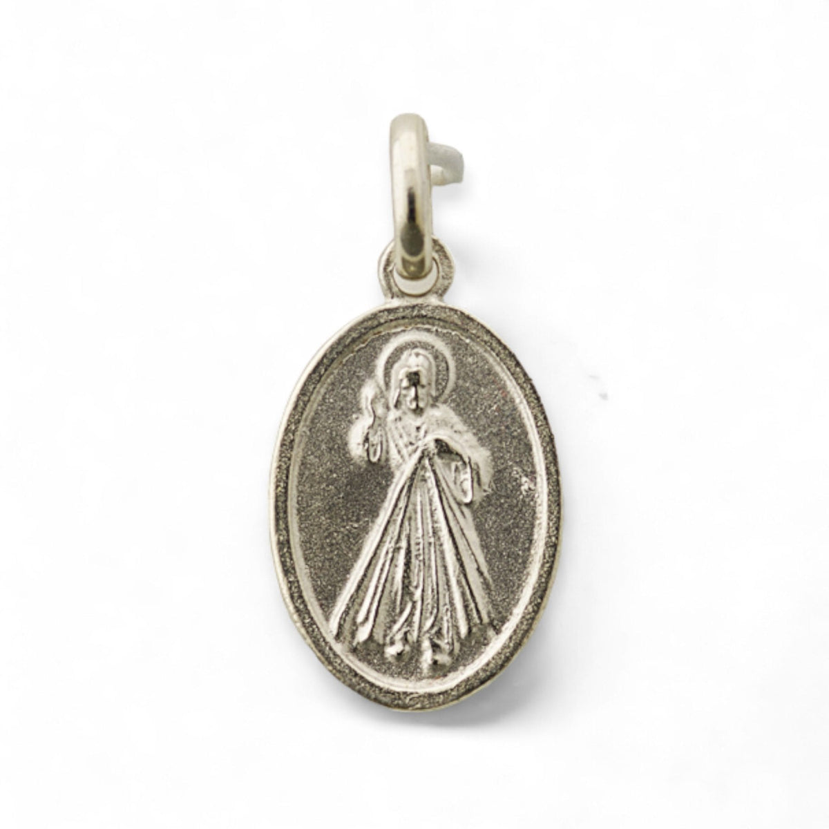 Medalla de la Virgen de Guadalupe y Jesús Misericordioso en plata - detalle