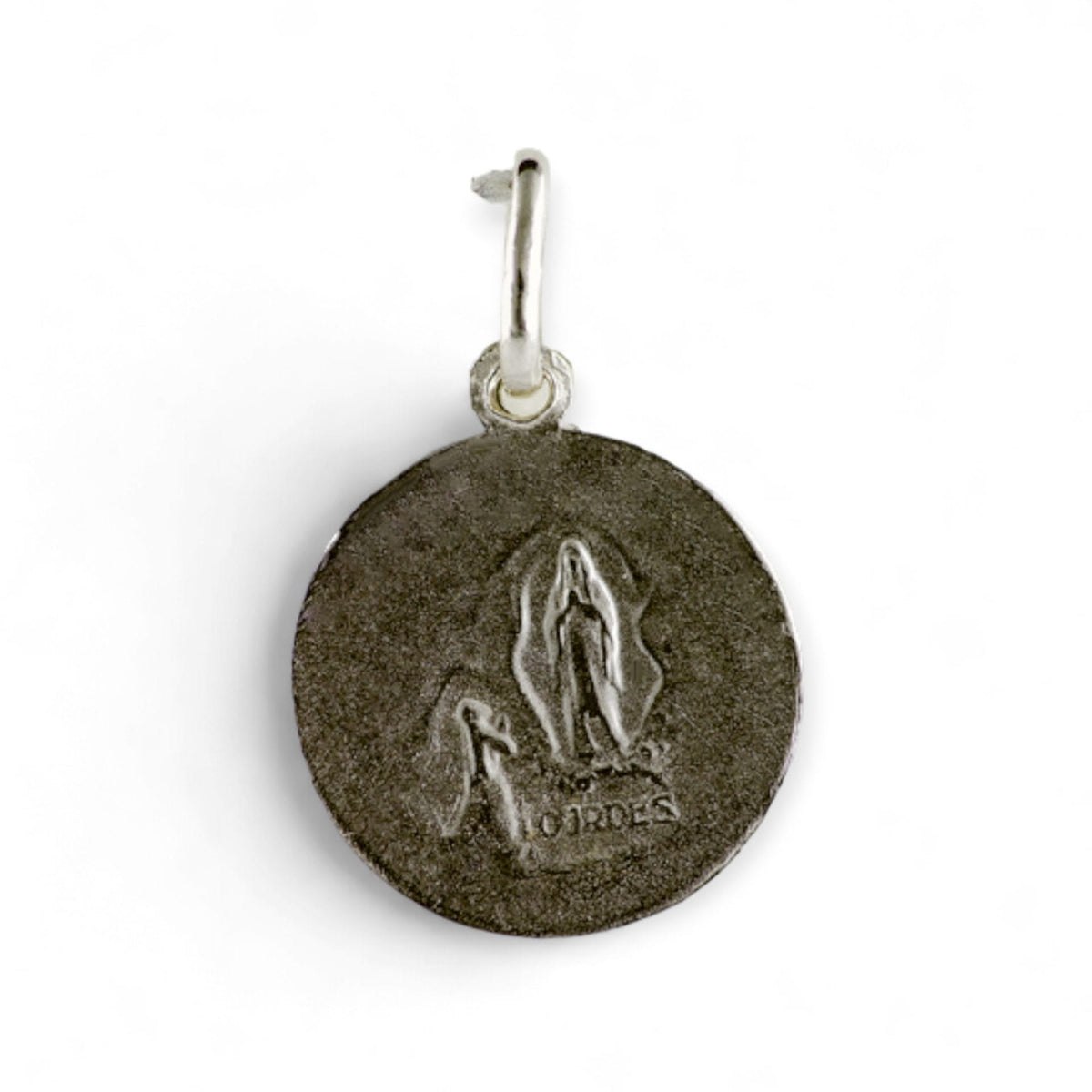 Medalla de la Virgen de Lourdes en plata - 18mm detalle
