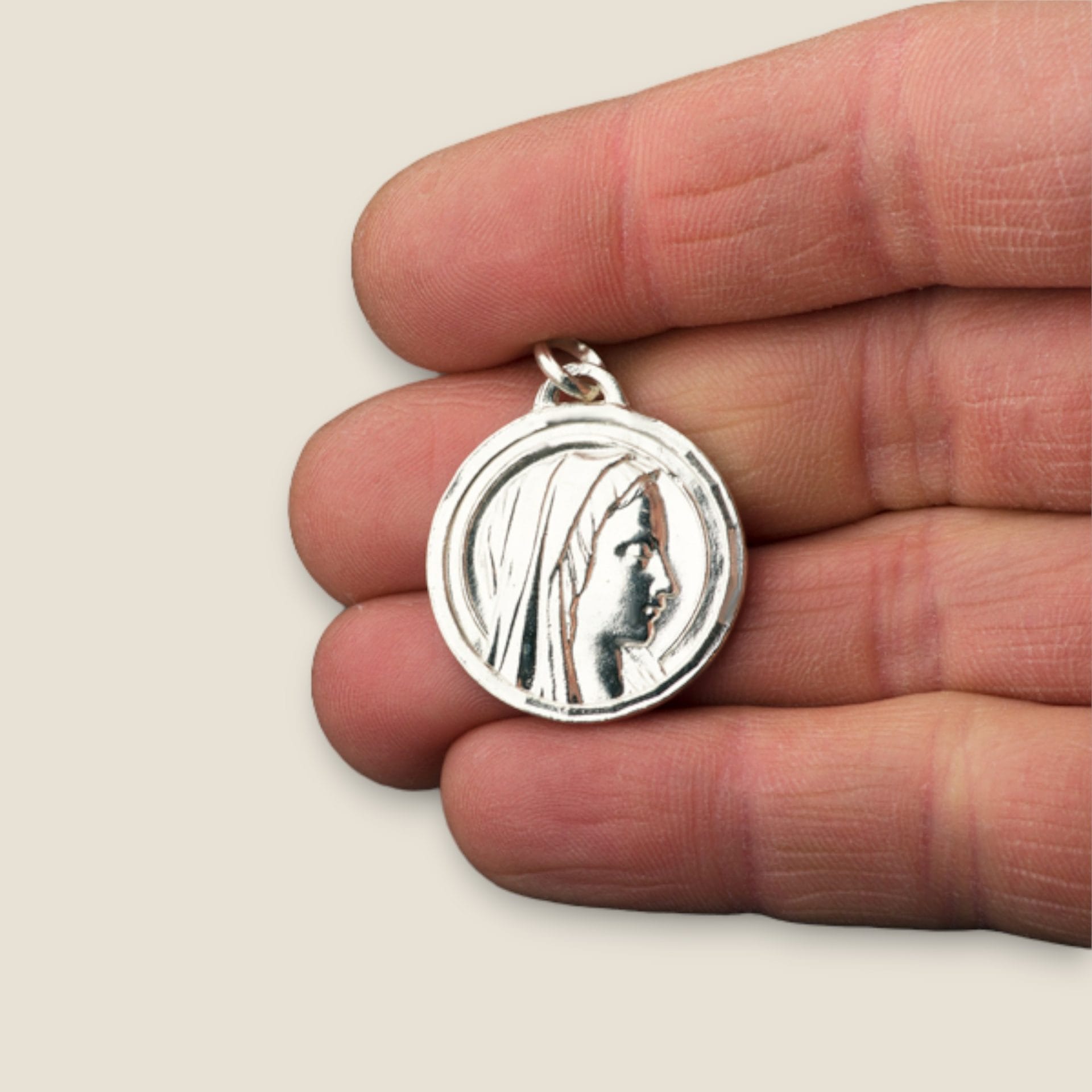 Medalla Virgen de Lourdes