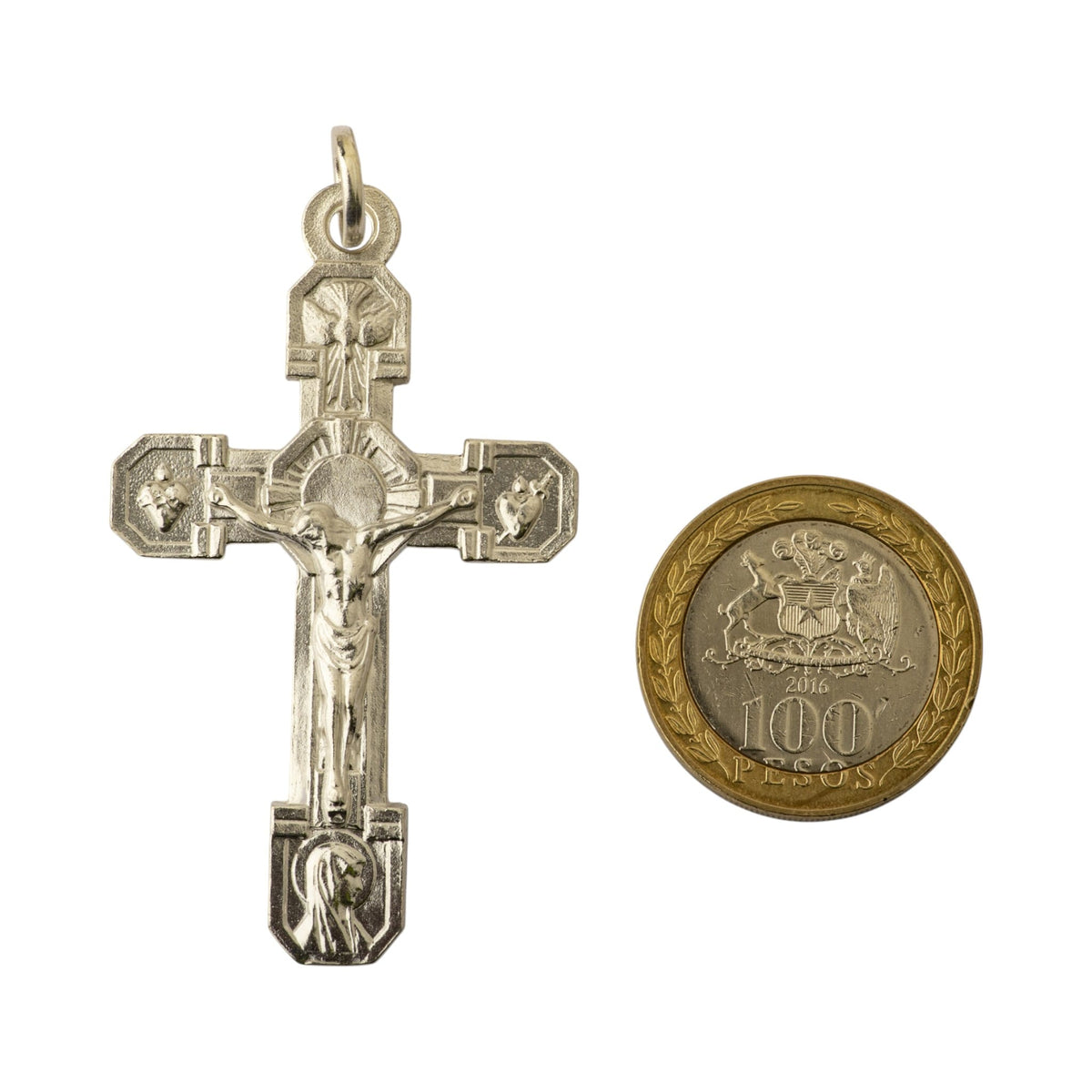 Cruz del Perdón en plata - referencia de tamaño