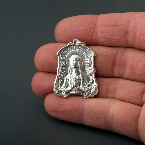Medalla Inmaculada concepción y Virgen de Lourdes