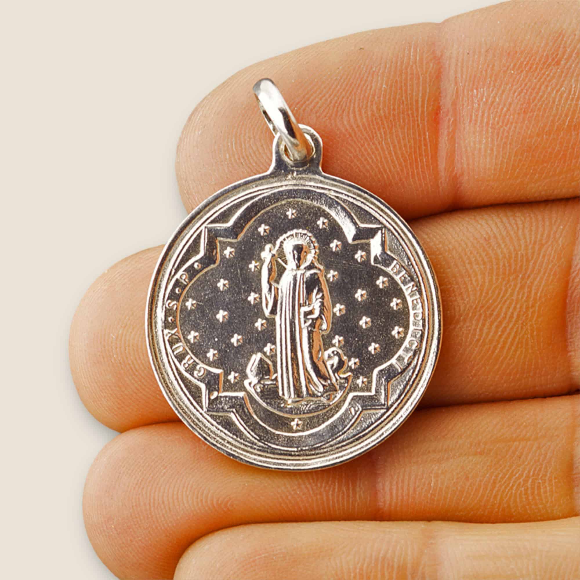 medalla san benito y virgen de monserrat plata 26mm mano